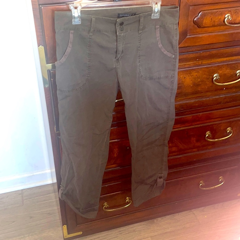 new Sanctuary Capris three pair for sale all size 29 black, tan, khaki